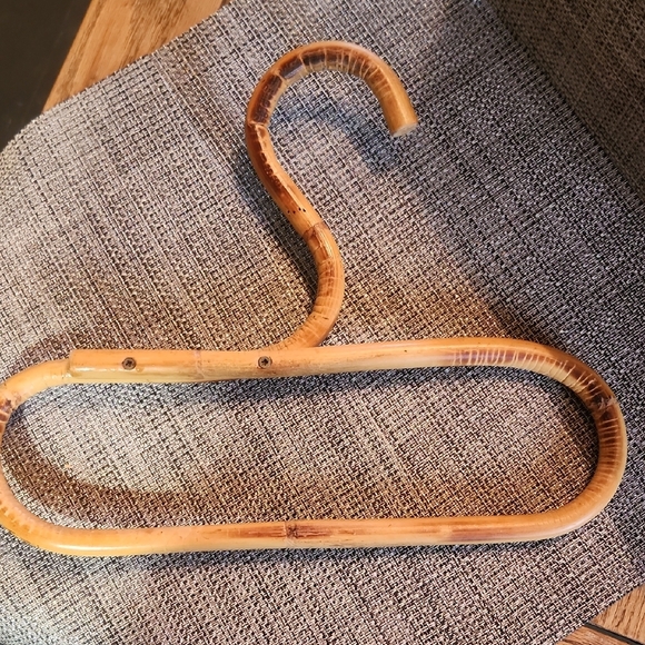 Set of Three Vinatge Bamboo Hangers - Picture 4 of 4